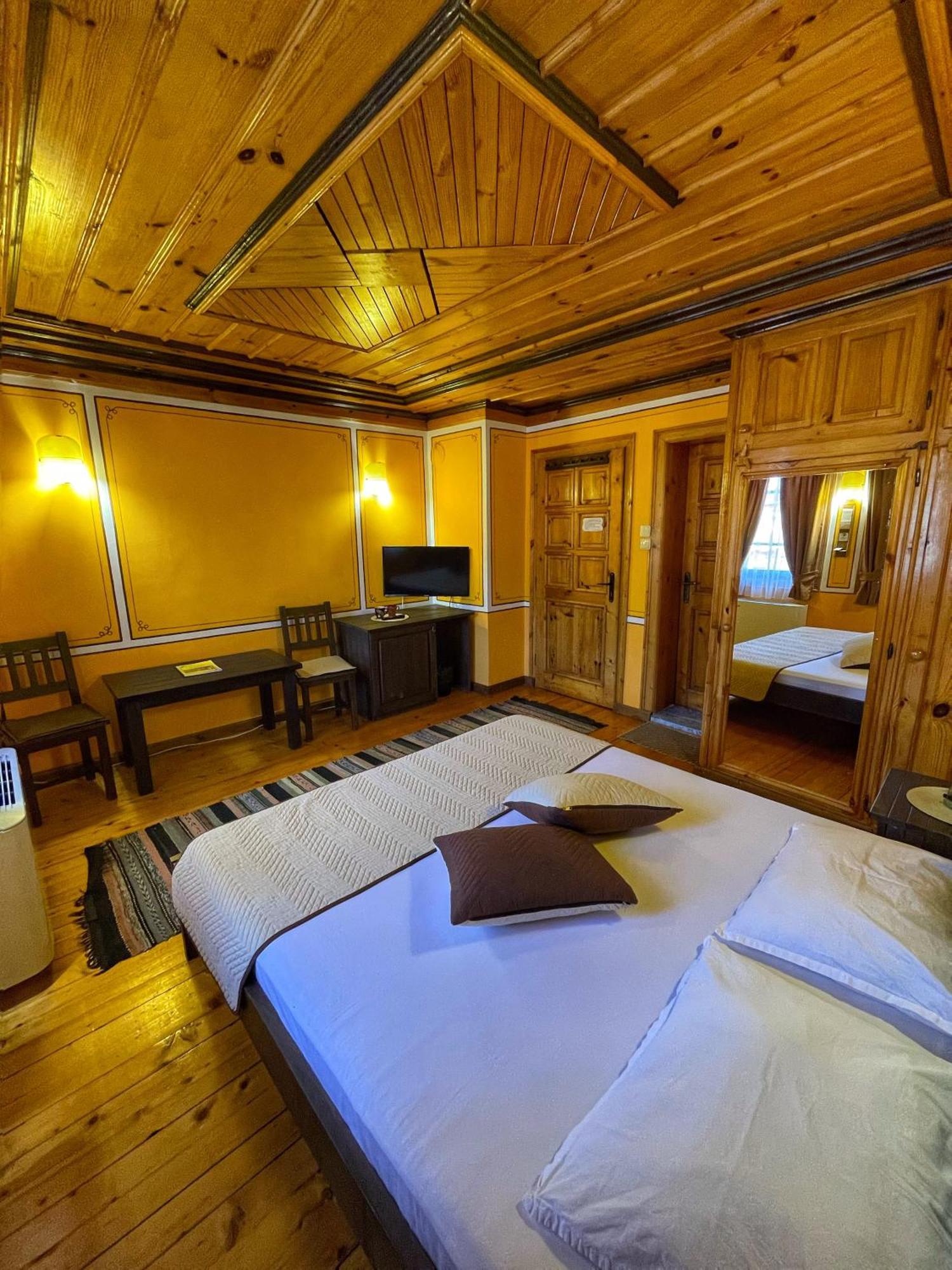 Guest Rooms Colorit Koprivshtitsa Exterior photo