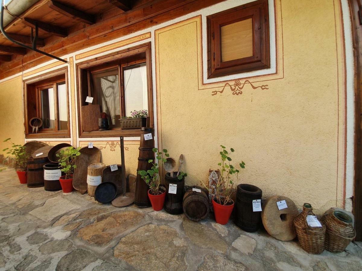 Guest Rooms Colorit Koprivshtitsa Exterior photo